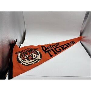 Vintage Detroit Tigers 1969 Team Pennant 29" x 12"  Length x width